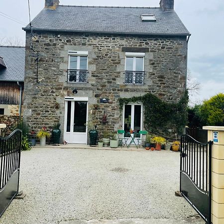 Apartamento Chez Trotro Saint-Pierre-de-Plesguen Exterior foto