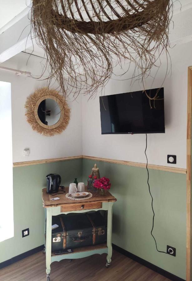 Apartamento Chez Trotro Saint-Pierre-de-Plesguen Exterior foto