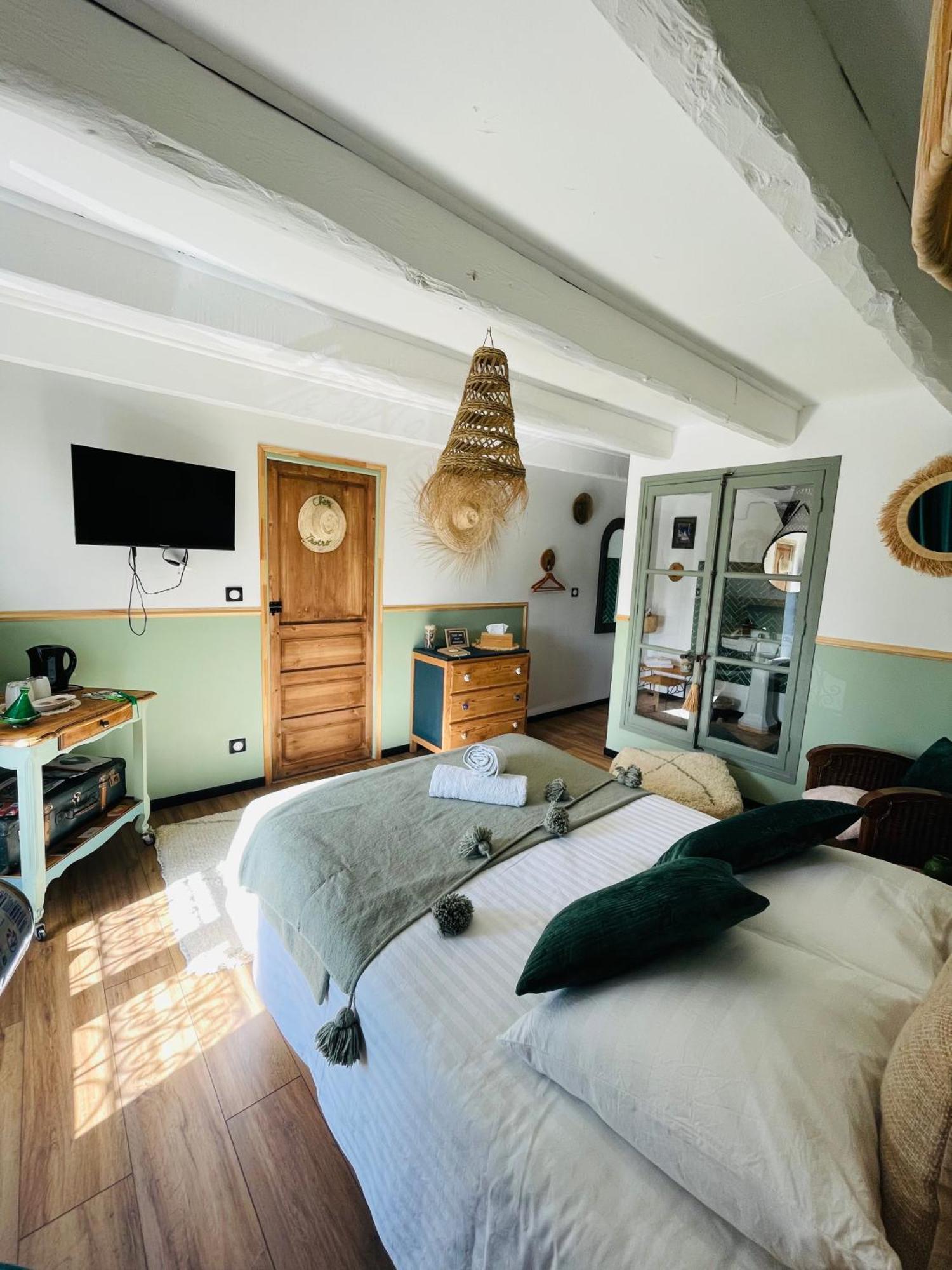 Apartamento Chez Trotro Saint-Pierre-de-Plesguen Exterior foto