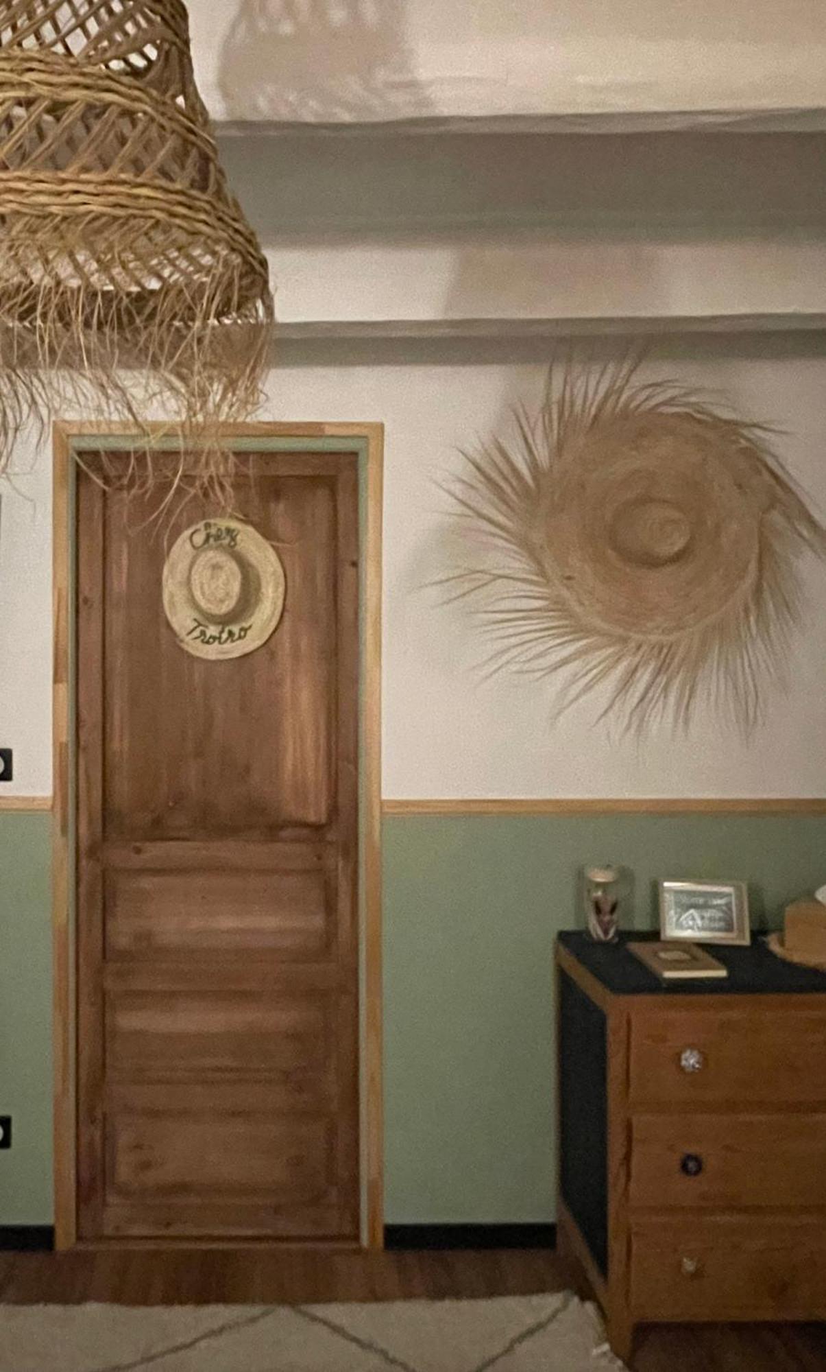 Apartamento Chez Trotro Saint-Pierre-de-Plesguen Exterior foto